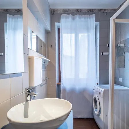 Casa Perotti Pallone アパート *