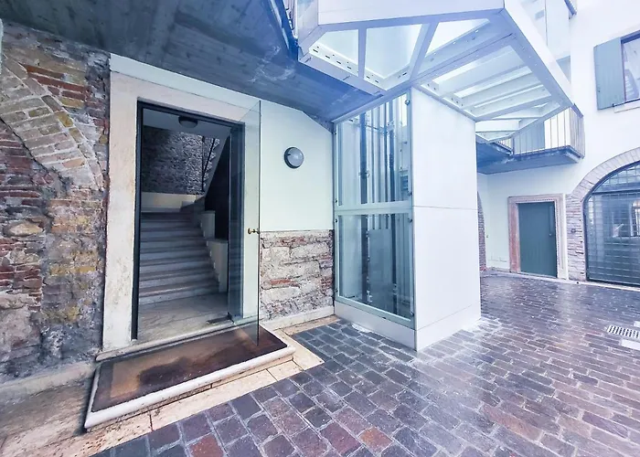 Casa Perotti Pallone Verona